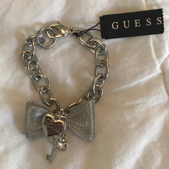 Guess Silver "Charm" Clasp Bracelet - Picture 1 of 3